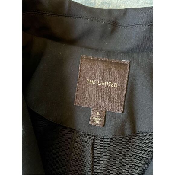 The Limited Black Princess Seam 3 Button Blazer Size Small - Picture 3 of 8